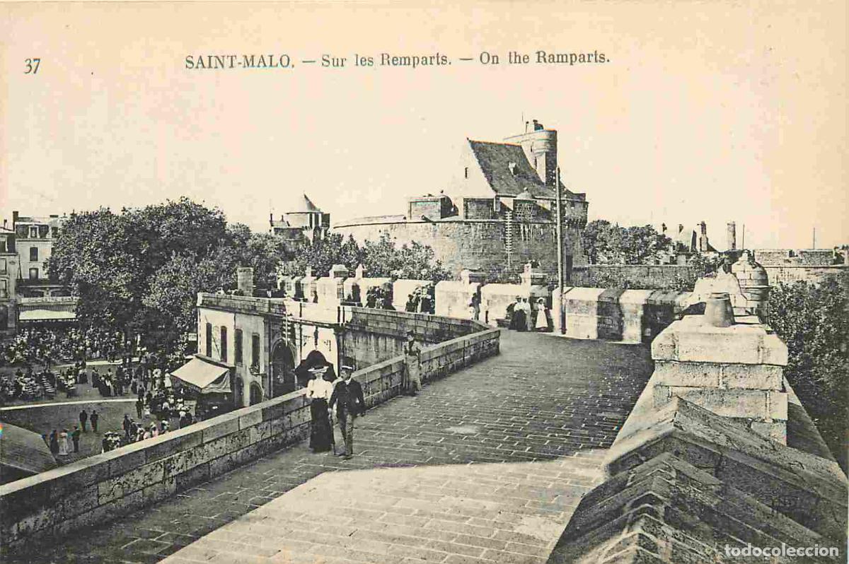 Postcards: France - 35 - Saint Malo - Sur les remparts - Anim&eacute;e - CPA - Voir Scans Recto-Verso