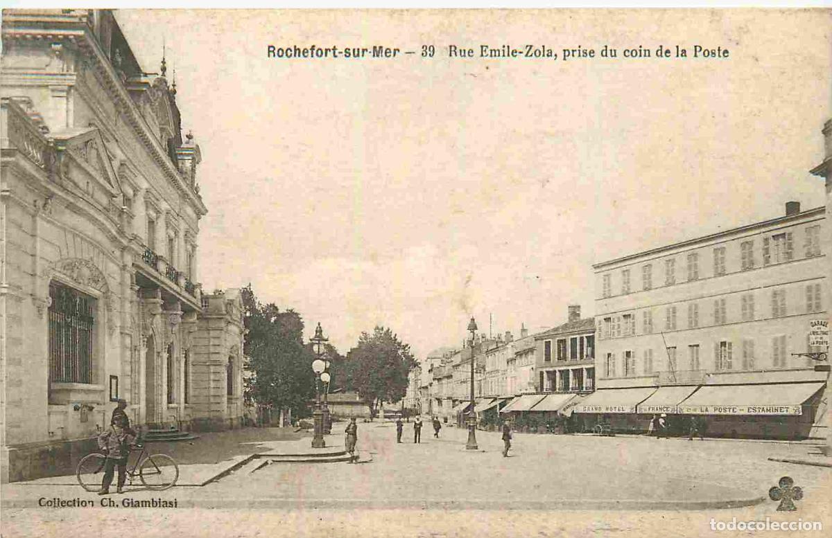 Cartes Postales: France - 17 - Rochefort sur Mer - Rue Emile Zola prise du coin de la poste - Anim&eacute;e - CPA - Voyag&eacute;e