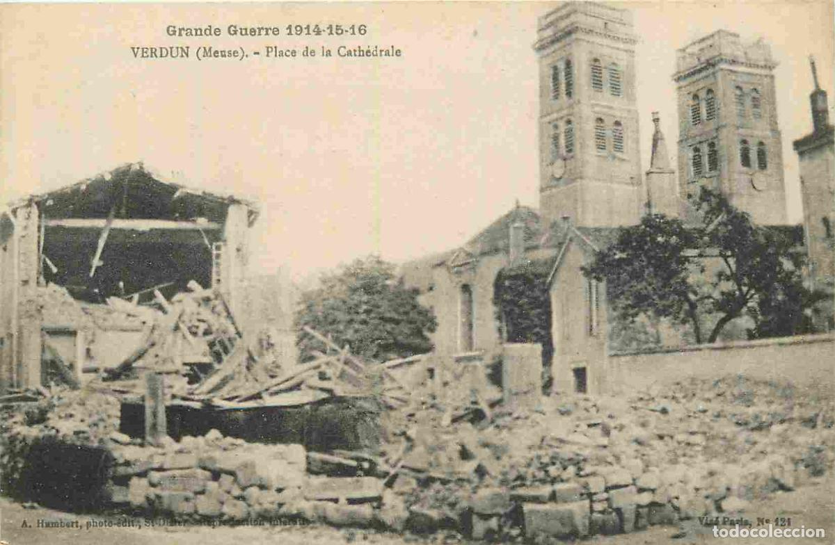 Cartes Postales: France - 55 - Verdun - Guerre 1914-1918 - Place de la cath&eacute;drale - CPA - Voyag&eacute;e en 1916 - Voir Scan