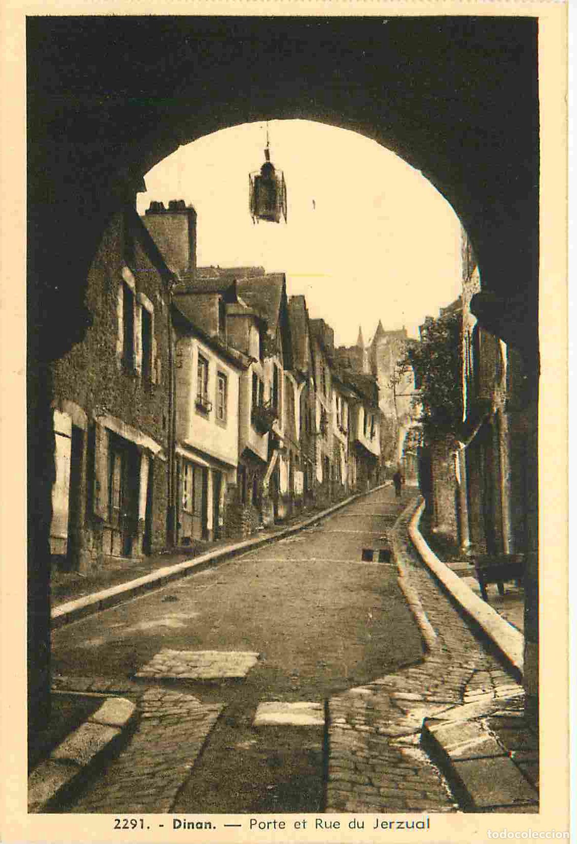 Postkarten: France - 22 - Dinan - Porte et rue du Jerzual - Carte provenant d'un Carnet - CPA - Voir Scans Recto