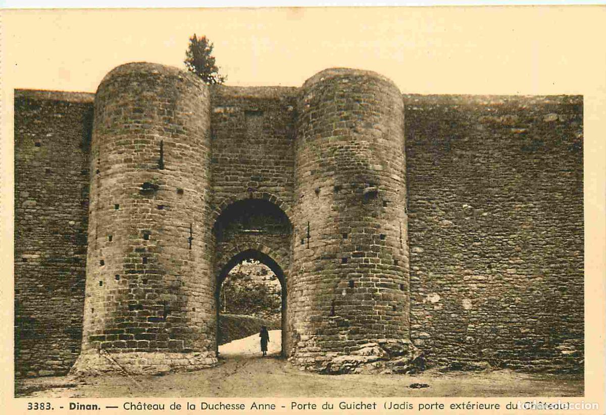 Postkarten: France - 22 - Dinan - Ch&acirc;teau de la Duchesse Anne - Porte de guichet jadis porte ext&eacute;rieure du ch&acirc;te