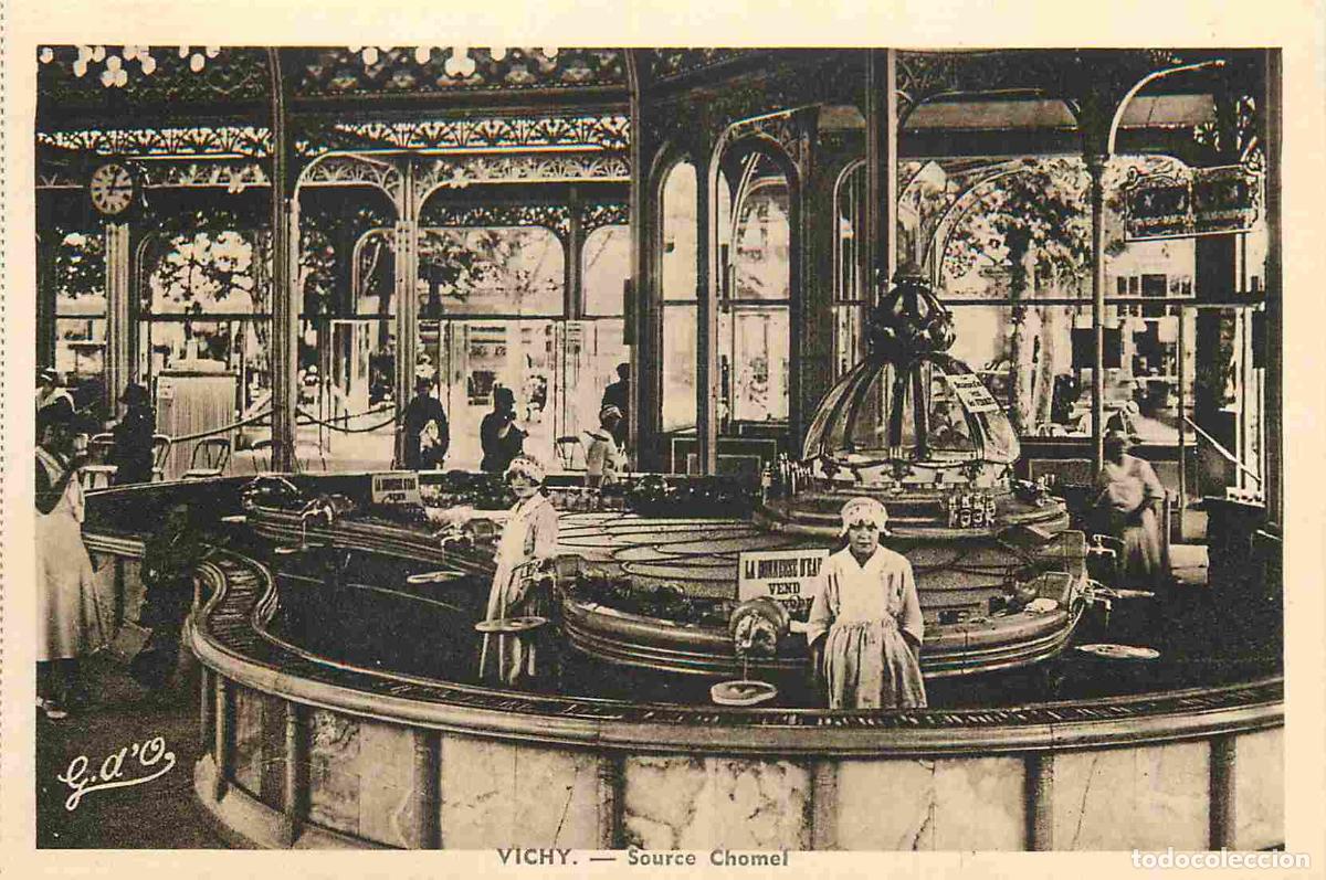 Postcards: France - 03 - Vichy - Source Chomel - Anim&eacute;e - Carte provenant d'un Carnet - CPA - Voir Scans Recto-