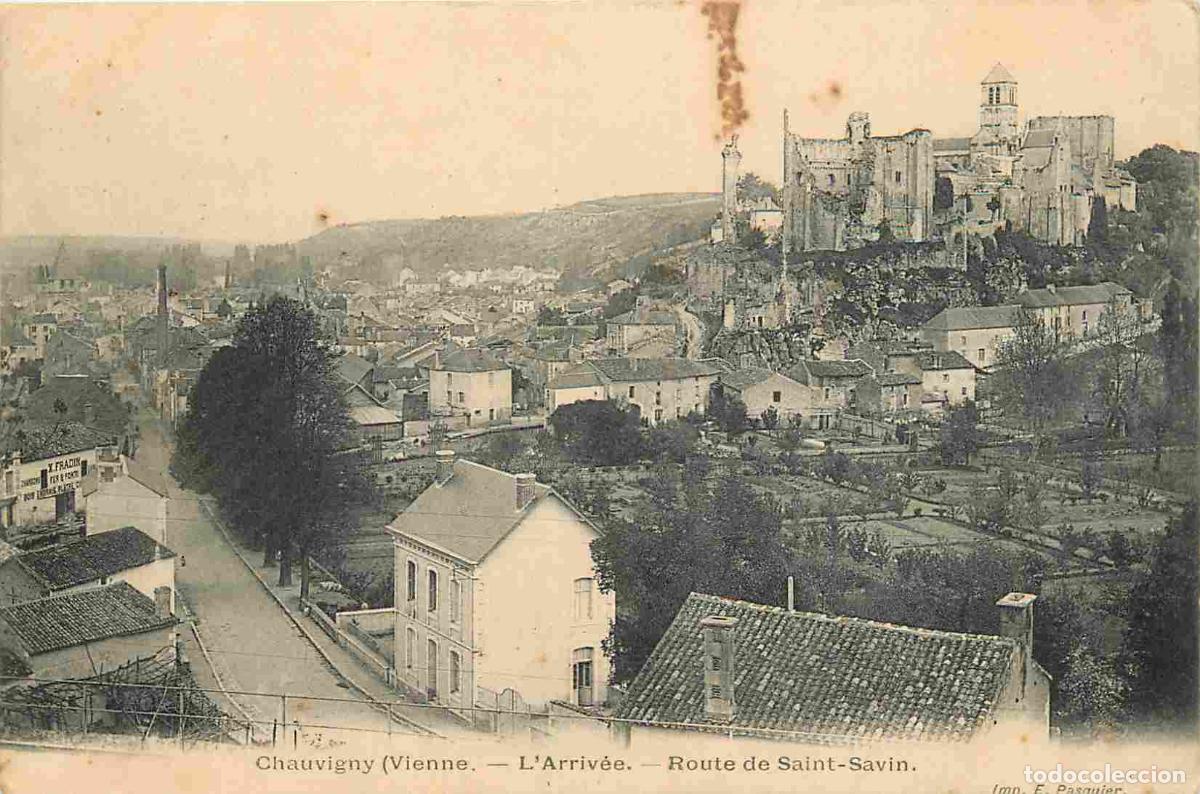 Cartoline: 86 - Chauvigny - L'arriv&eacute;e route de Saint-Savin - CPA - Oblit&eacute;ration - Voir Scans Recto-Verso