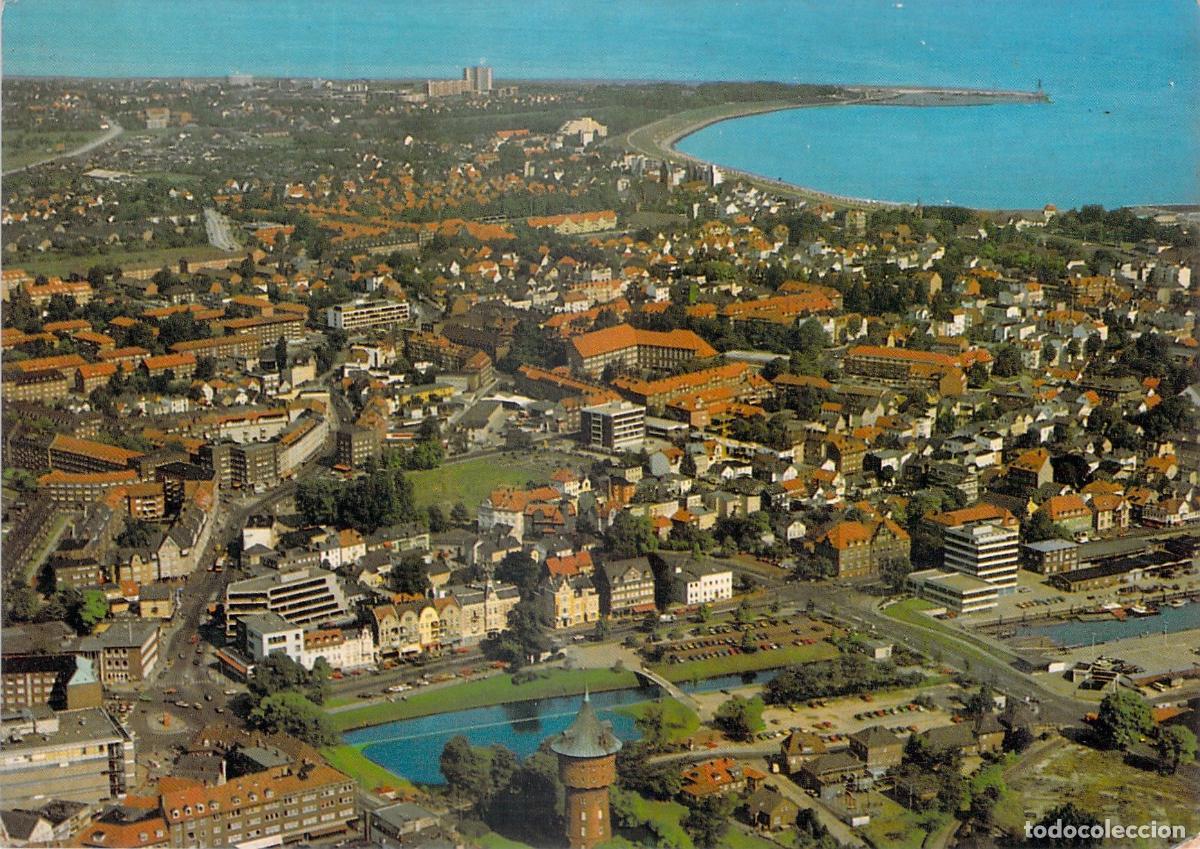 Cartoline: Postal Cuxhaven Nordseeheilbad, Gran Vista A&eacute;rea de la Ciudad y el Mar