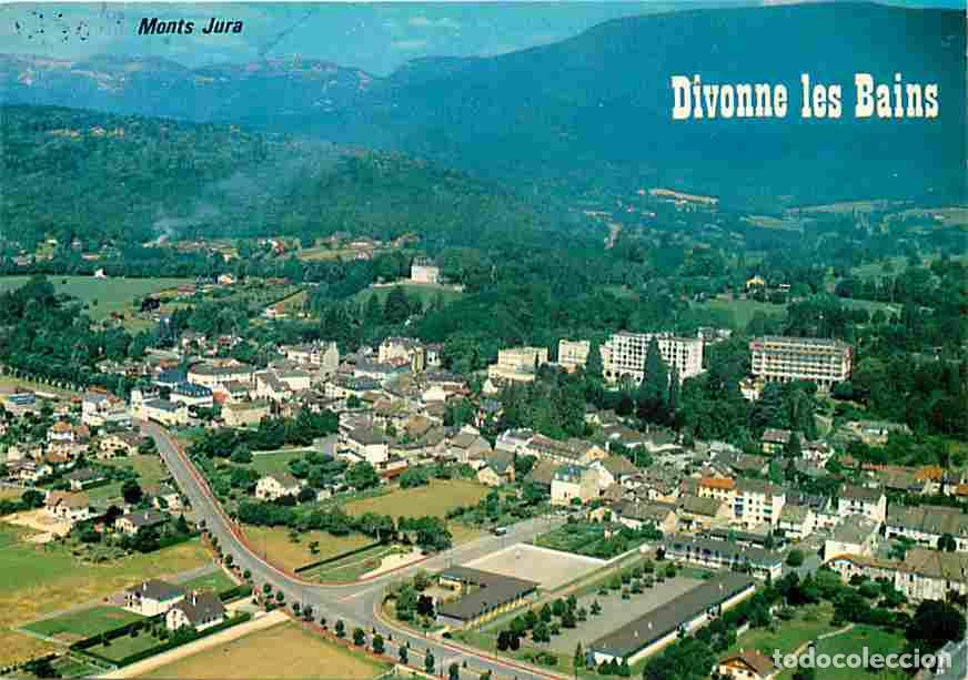 Postales: Francia - 01 - Divonne les Bains - Vue G&eacute;n&eacute;rale a&eacute;rienne - Les Monts Jura - CPM - Voir Scans Recto-V