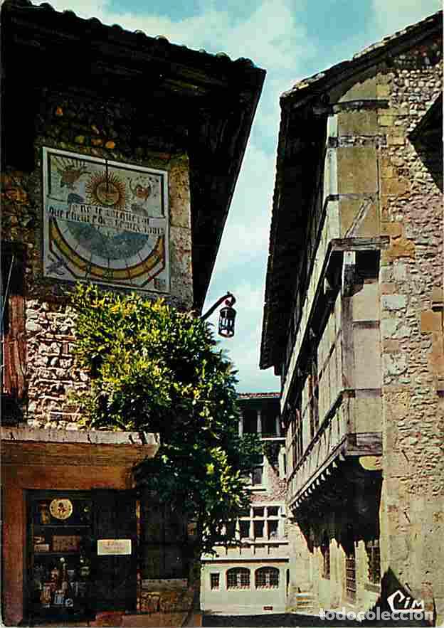 Postales: Francia - 01 - P&eacute;rouges - Cit&eacute; M&eacute;di&eacute;vale - Le Cadran Solaire - Le Manoir et ancienne Maison Cazin -
