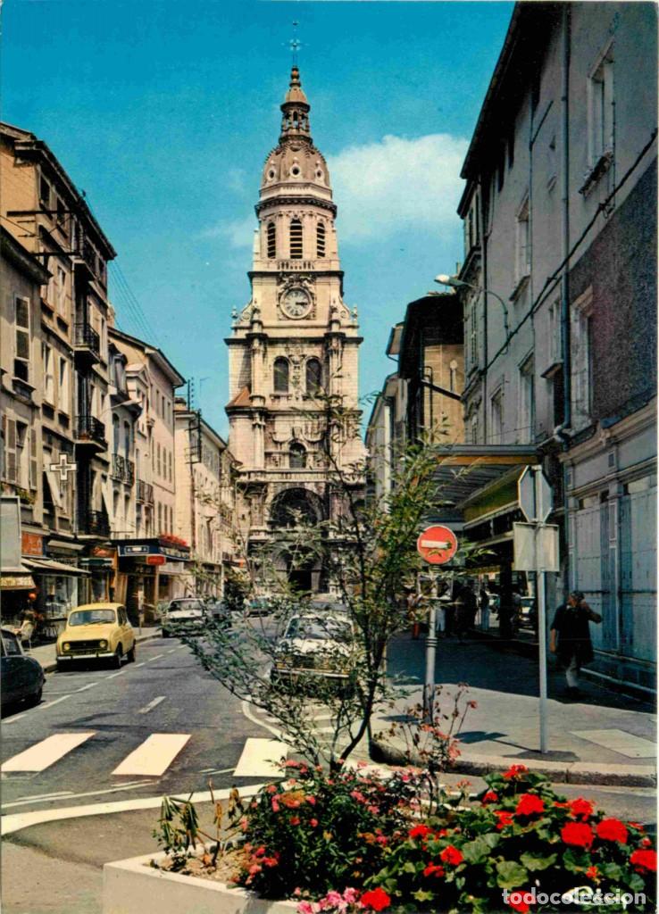 Postkarten: Francia - 01 - Bourg en Bresse - Rue Notre-Dame - Automobiles - Fleurs - CPM - Voir Scans Recto-Vers