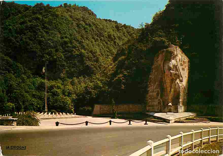 Postkarten: Francia - 01 - Cerdon - La Route Blanche - Le Monument des Maquis de l'Ain - Flamme Postale - CPM -