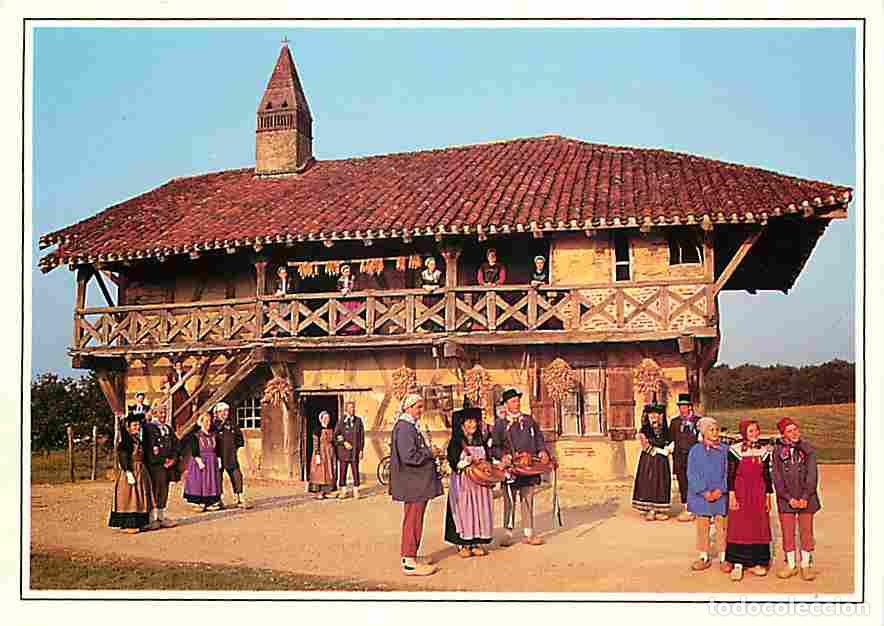 Cartes Postales: Francia - 01 - Saint Trivier de Courtes - Ferme Bressane de la Foret - Groupe Folklorique Les Hospit