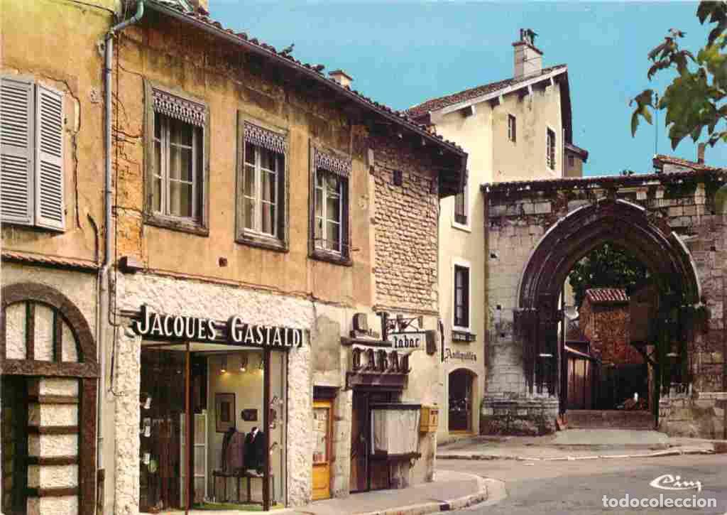 Postkarten: Francia - 01 - Bourg en Bresse - Porte des Jacobins - Bar Tabac - Magasin Jacques Gastaldi - CPM - V