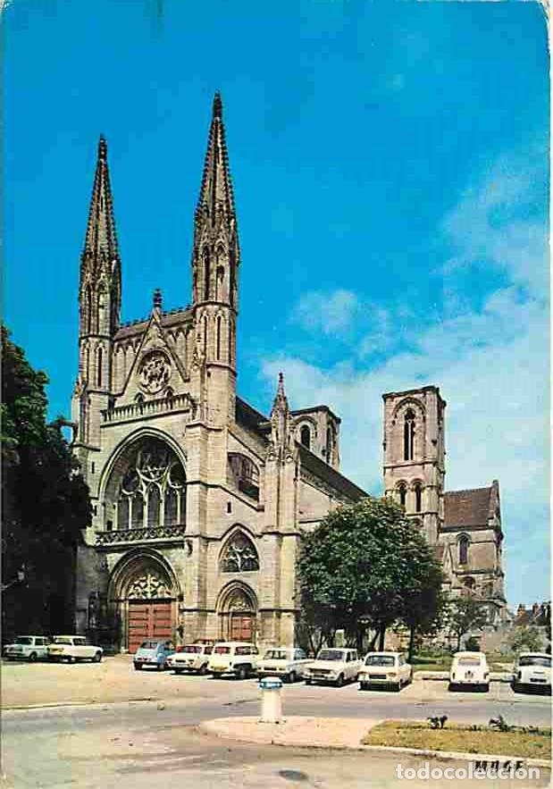 Postkarten: Francia - 02 - Laon - L'Eglise Saint Martin - Automobiles - CPM - Voir Scans Recto-Verso