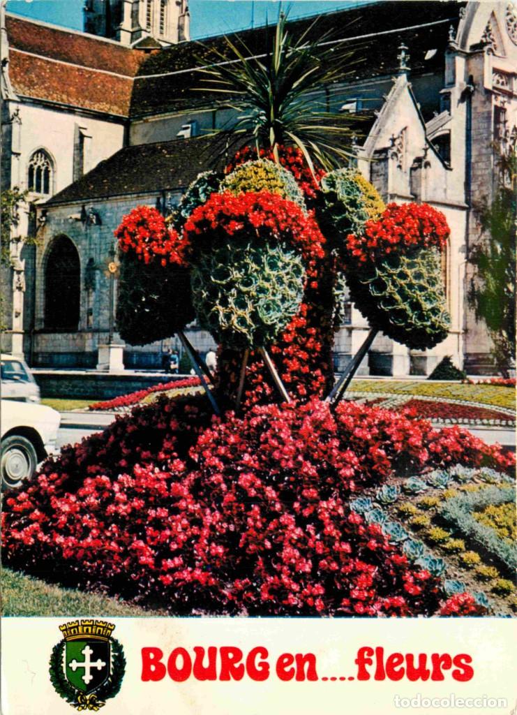 Postkarten: Francia - 01 - Bourg en Bresse - Le Sabots fleuris et l'Eglise de Brou - Fleurs - Blasons - CPM - V