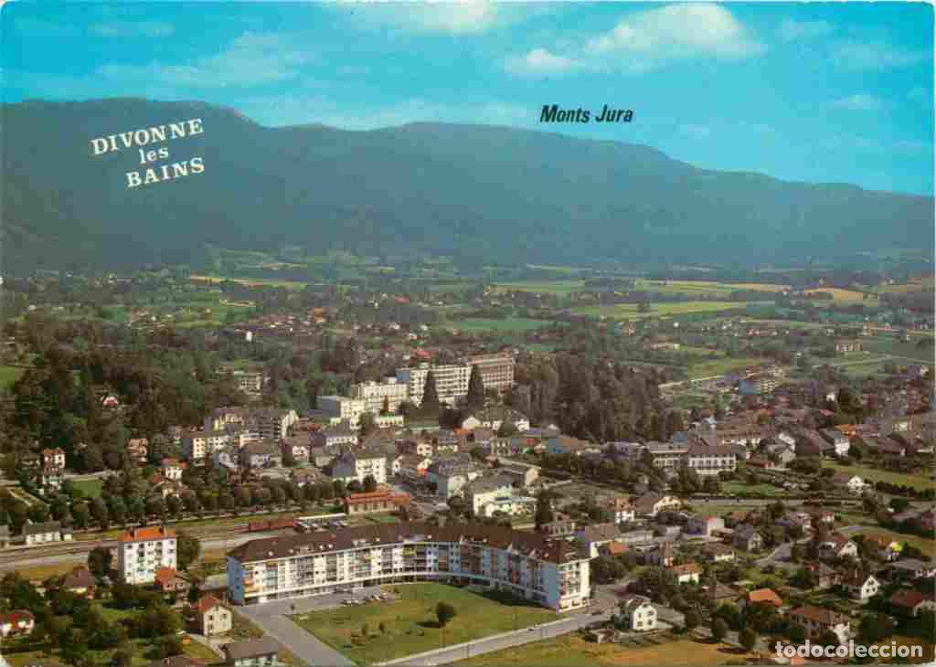 Postkarten: Francia - 01 - Divonne les Bains - Vue G&eacute;n&eacute;rale a&eacute;rienne - La Ville et les Monts Jura - CPM - Carte