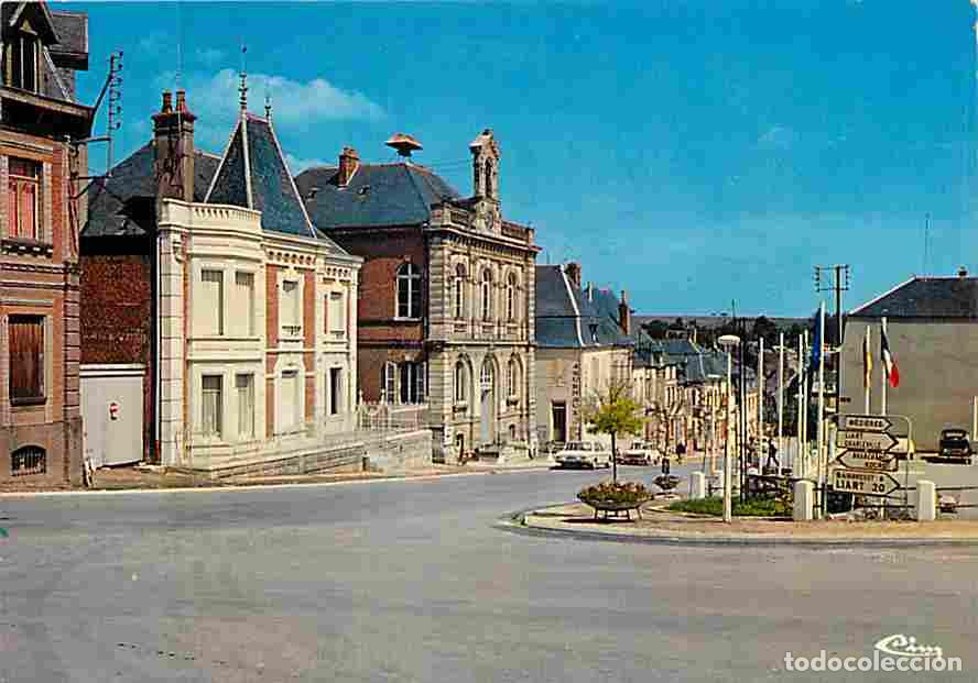 Postkarten: Francia - 02 - Rozoy sur Serre - Place Centrale - Carte Neuve - CPM - Voir Scans Recto-Verso