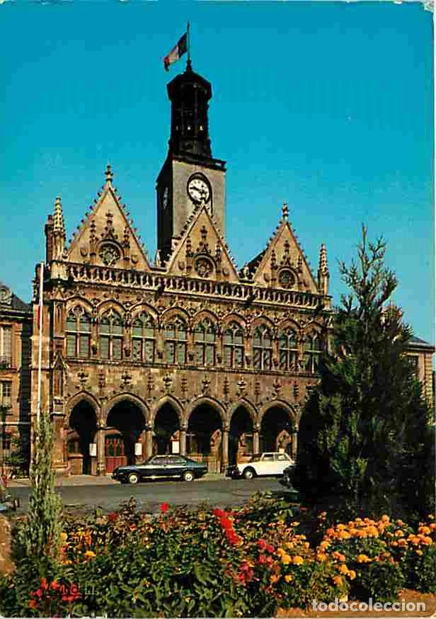 Postcards: Francia - 02 - Saint Quentin - L'Hotel de Ville - Automobiles - CPM - Voir Scans Recto-Verso