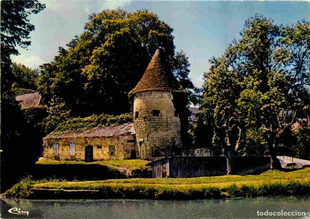 Postcards: Francia - 02 - La Fert&eacute; Milon - La pointe du Mail - vieilles pierres - CPM - Voir Scans Recto-Verso