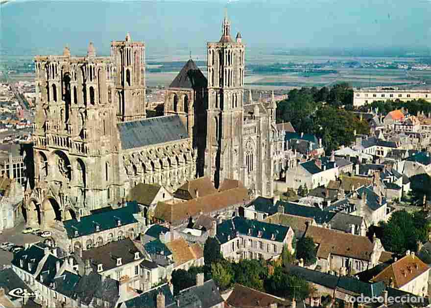 Postcards: Francia - 02 - Laon - La Cath&eacute;drale Notre Dame - Vue a&eacute;rienne - Carte Neuve - CPM - Voir Scans Recto