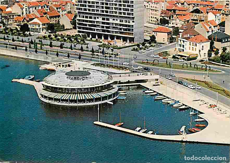 Cartoline: Francia - 03 - Vichy - Le plan d'eau - Vue a&eacute;rienne sur le Yacht Club - Flamme Postale - CPM - Voir