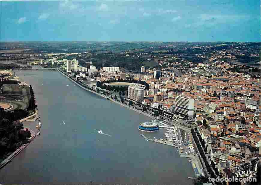 Cartoline: Francia - 03 - Vichy - Le plan d'eau - La Rotonde du Lac - Vue a&eacute;rienne - Carte Neuve - CPM - Voir S