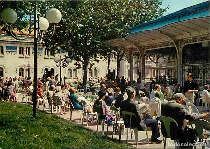 Postcards: Francia - 03 - Vichy - L'esplanade pi&eacute;tonne du Forum et des Sources - Flamme Postale - CPM - Voir Sc