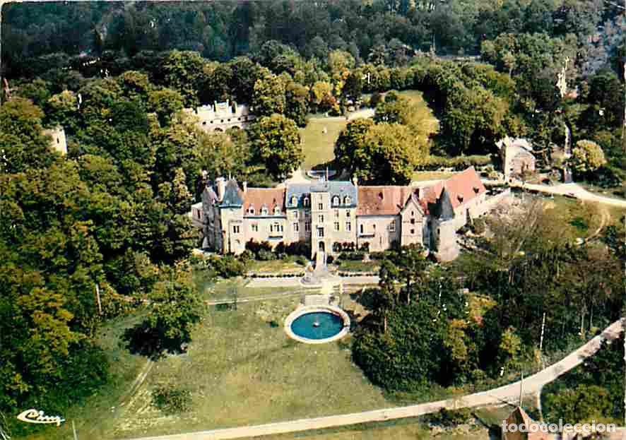 Postcards: Francia - 02 - F&egrave;re en Tardenois - Vue a&eacute;rienne - Ch&acirc;teau de F&egrave;re en Tardenois et l'Hostellerie - CP