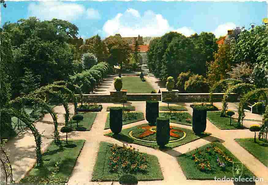 Postcards: Francia - 03 - Montlu&ccedil;on - Les Jardins suspendus - Massifs Floraux - Fleurs - Carte Neuve - CPM - Vo