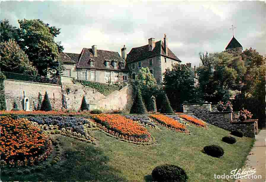 Postcards: Francia - 03 - Montlu&ccedil;on - Les Jardins suspendus - Massifs Floraux - Fleurs - Carte Neuve - CPM - Vo
