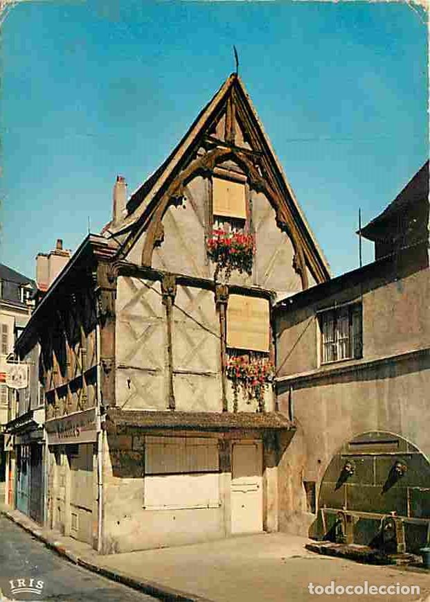 Postcards: Francia - 03 - Montlu&ccedil;on - Vieilles Maisons de bois du 15e si&egrave;cle - CPM - Voir Scans Recto-Verso