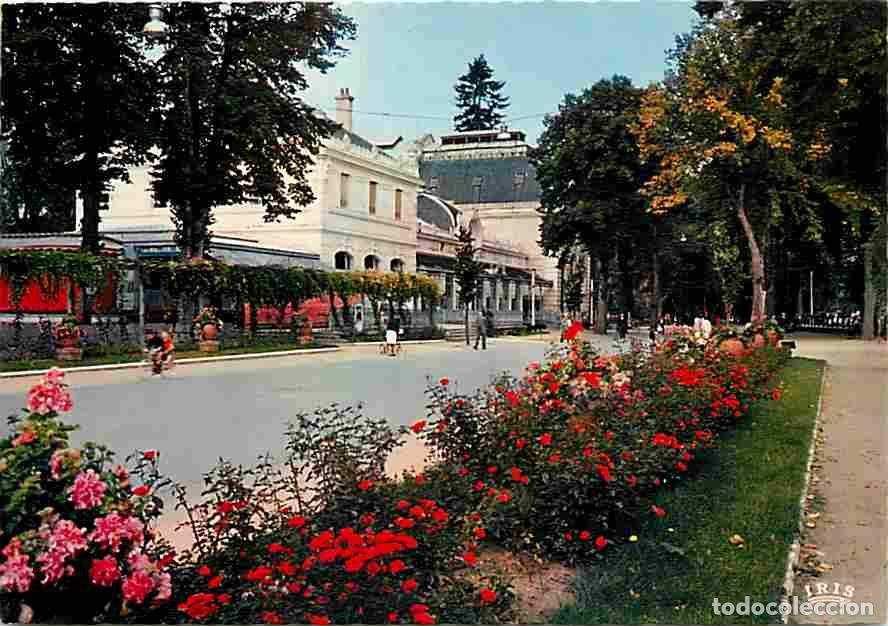 Cartes Postales: Francia - 03 - N&eacute;ris les Bains - Le Casino - Massifs Floraux - Fleurs - CPM - Voir Scans Recto-Verso