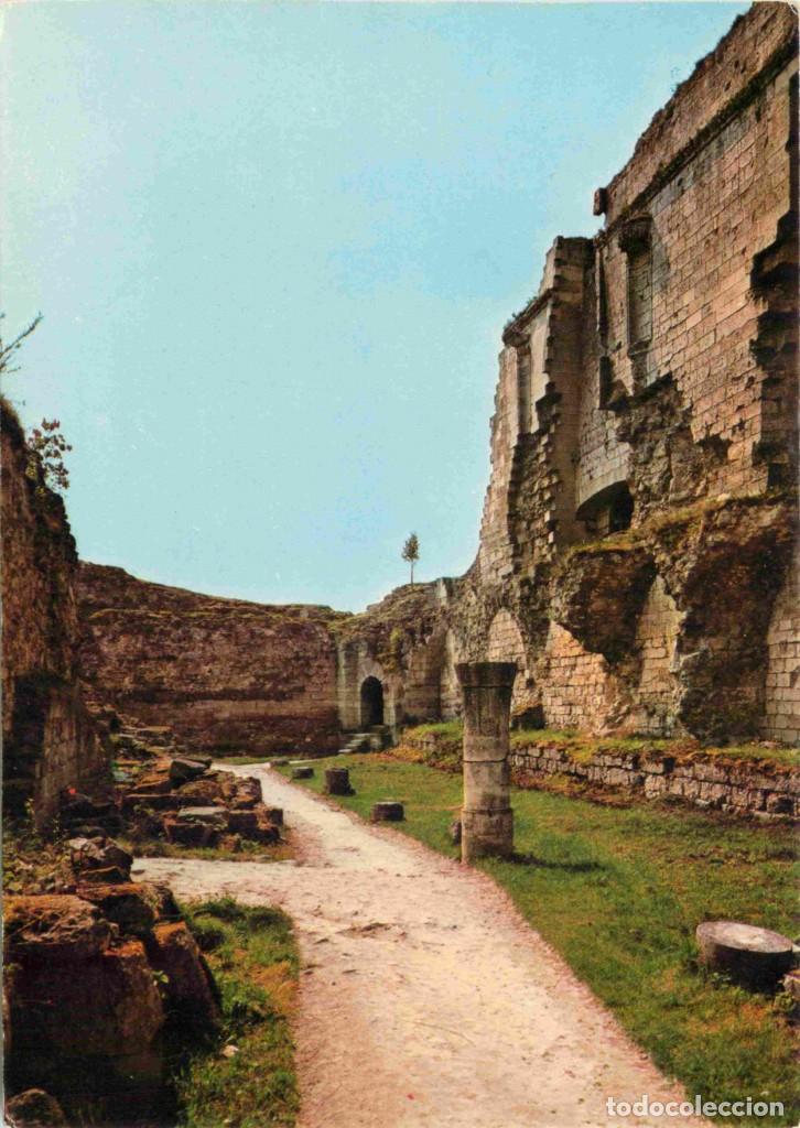 Cartes Postales: Francia - 02 - Coucy le Ch&acirc;teau - Le Ch&acirc;teau - Cellier au rez de chauss&eacute;e - Grande salle des Preux a