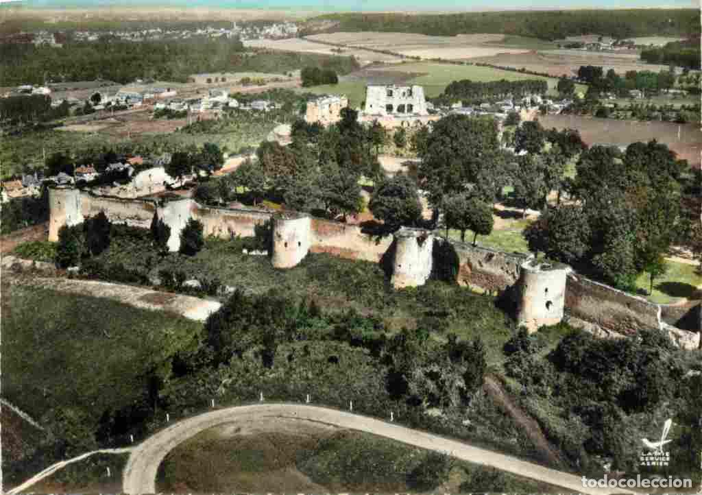 Cartes Postales: Francia - 02 - Coucy le Ch&acirc;teau - En Avion au dessus de - Les Ruines du Ch&acirc;teau - Vue a&eacute;rienne - Men
