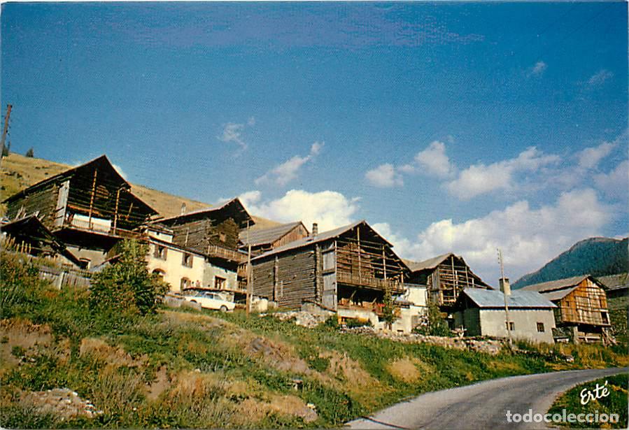 Postcards: Francia - 05 - Molines en Queyras - Vieux chalets Queyrassins - Automobiles - CPM - Voir Scans Recto