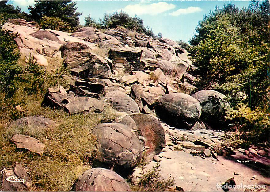 Postcards: Francia - 05 - Rosans - Eboulis de rochers sph&eacute;riques caract&eacute;ristiques - Carte Neuve - CPM - Voir Sc