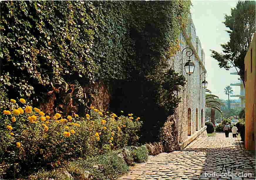 Postcards: Francia - 06 - Antibes - Le Bastion Saint Andr&eacute; - CPM - Voir Scans Recto-Verso