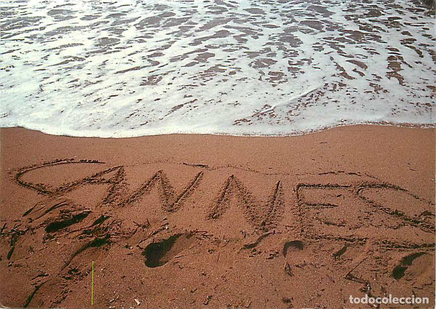 Postales: Francia - 06 - Cannes - La plage - Inscription Cannes dans le sable - CPM - Carte Neuve - Voir Scans
