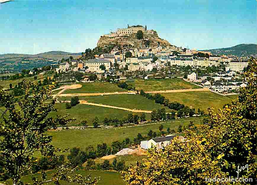 Postkarten: Francia - 12 - S&eacute;v&eacute;rac le Ch&acirc;teau - Vue g&eacute;n&eacute;rale domin&eacute;e par les ruines du Ch&acirc;teau - CPM - Voir Scan