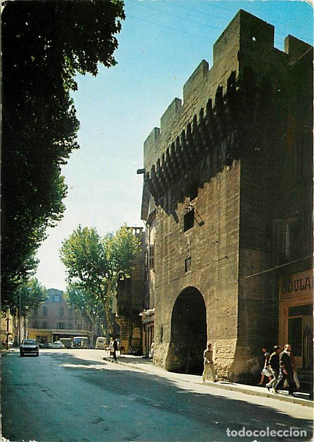 Postais: Francia - 13 - Salon de Provence - La Porte Bourg-Neuf - Automobiles - CPM - Voir Scans Recto-Verso