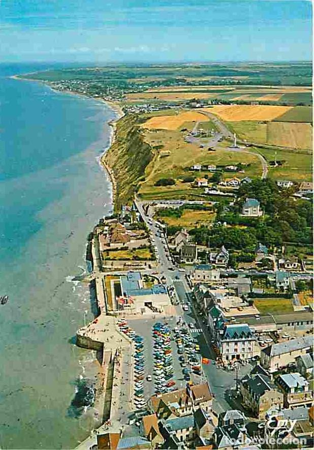 Cartes Postales: Francia - 14 - Arromanches - Port Winston - Vue g&eacute;n&eacute;rale a&eacute;rienne - Au centre le mus&eacute;e du d&eacute;barqueme