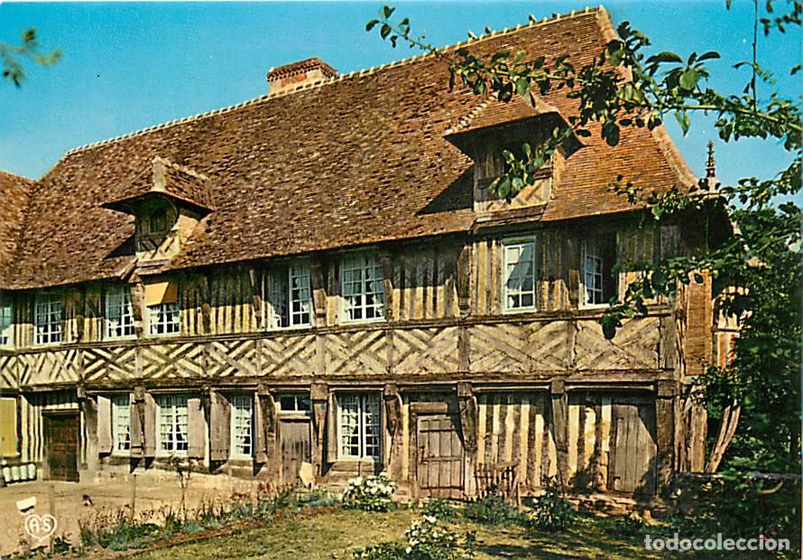 Cartoline: Francia - 14 - Coupesarte - Le Manoir Normand de Coupesarte en pans de bois ( colombages ) et entour