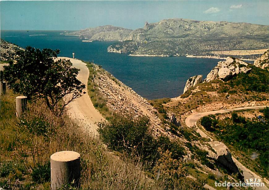 Cartes Postales: Francia - 13 - La Ciotat - Le chemin des Cr&ecirc;tes - Dans le fond, les Calanques - Flamme Postale de Ca