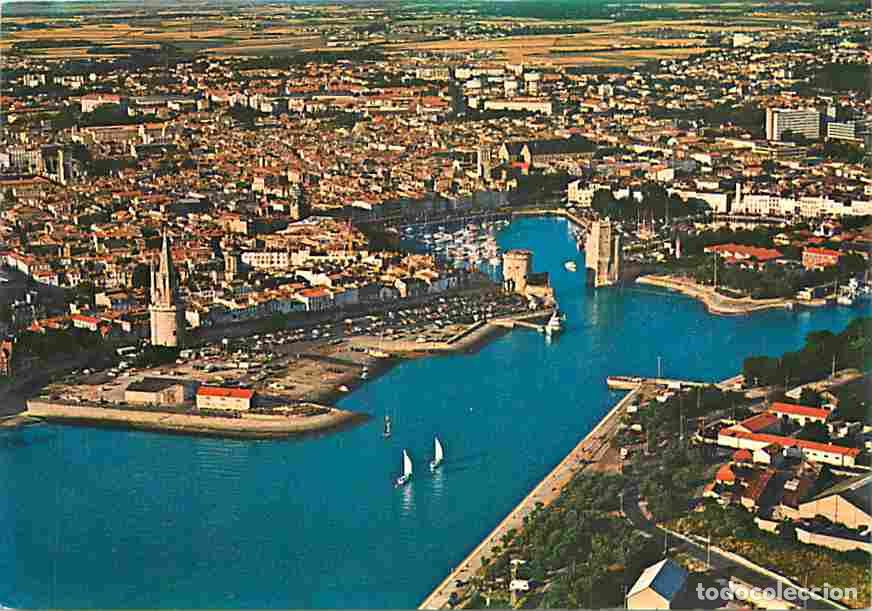 Postales: Francia - 17 - La Rochelle - Vue d'ensemble du Fort et des Tours - Vue a&eacute;rienne - CPM - Voir Scans R