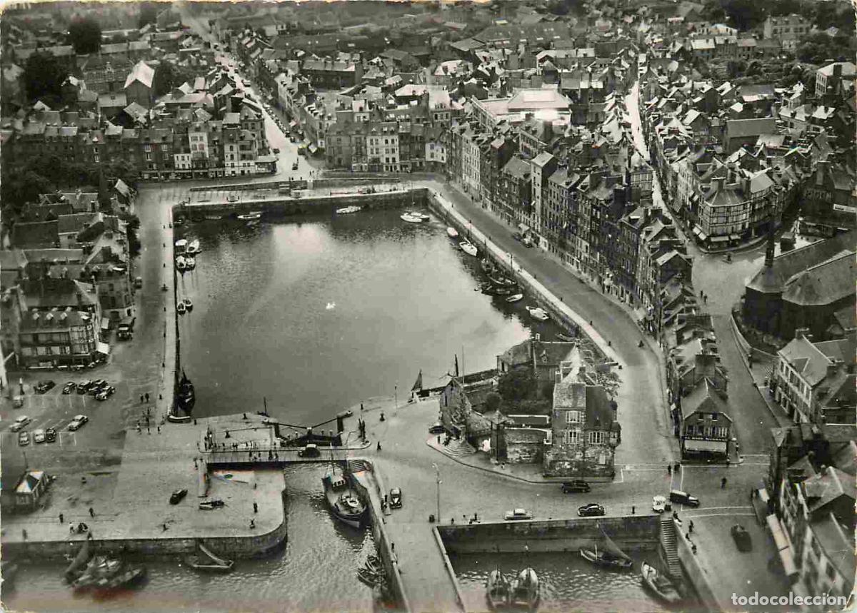Postales: Francia - 14 - Honfleur - En avion au dessus de - Le Vieux Bassin - Vue a&eacute;rienne - Mention Photograp