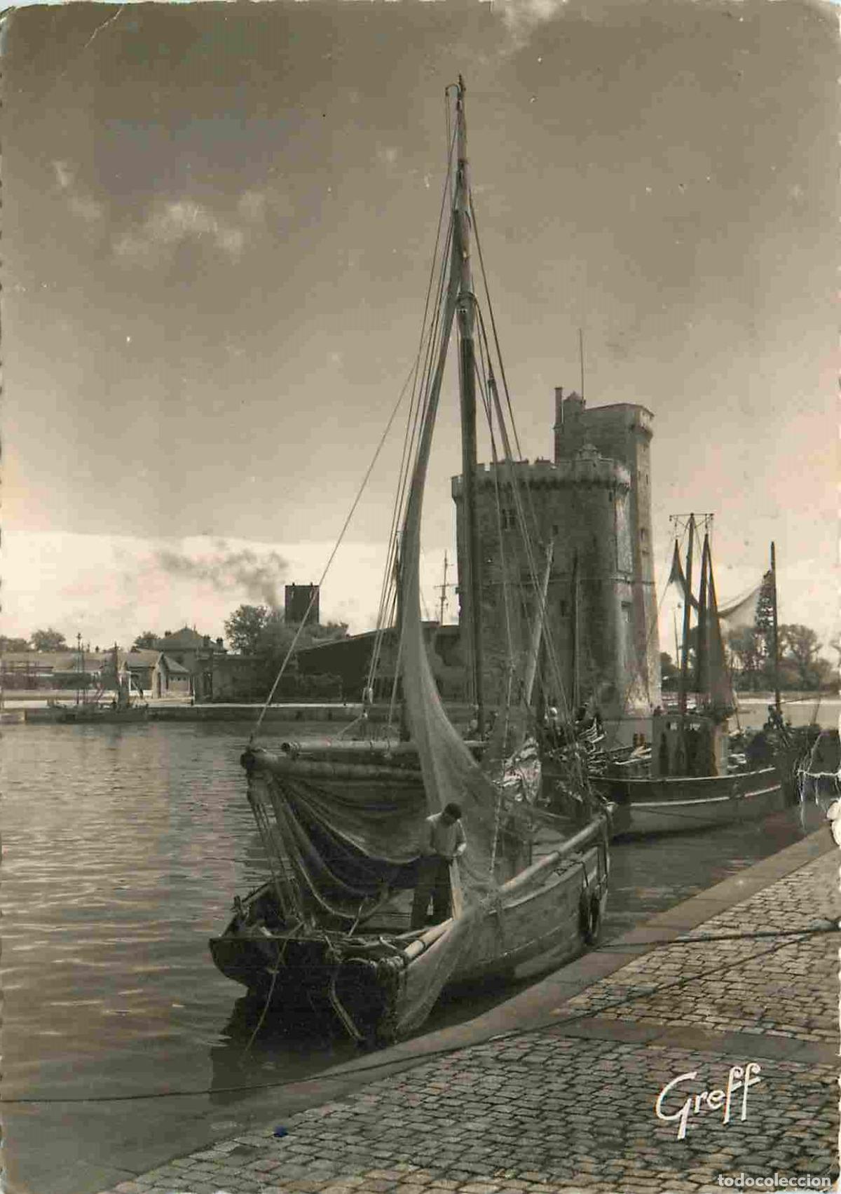 Postales: Francia - 17 - La Rochelle - Tour Saint-Nicolas - Carte Dentel&eacute;e - CPSM grand format - Etat froissur