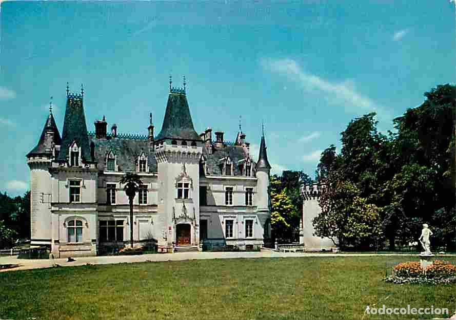 Cartoline: Francia - 16 - Nieuil - Ch&acirc;teau Hostellerie de Nieuil - Vue a&eacute;rienne - CPM - Voir Scans Recto-Verso