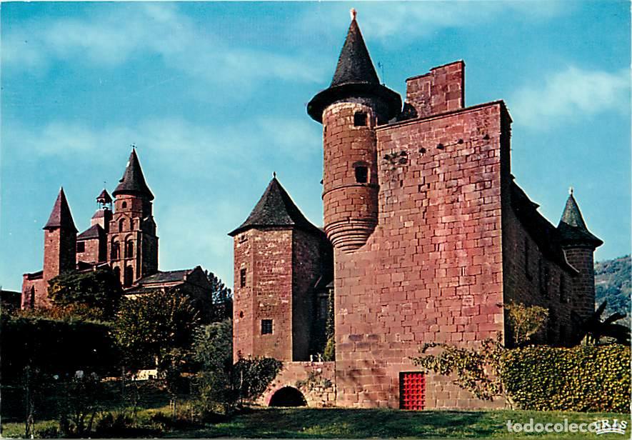 Postales: Francia - 19 - Collonges la Rouge - Tours de l'&eacute;glise et ch&acirc;teau de Vassignac - Carte Neuve - CPM -