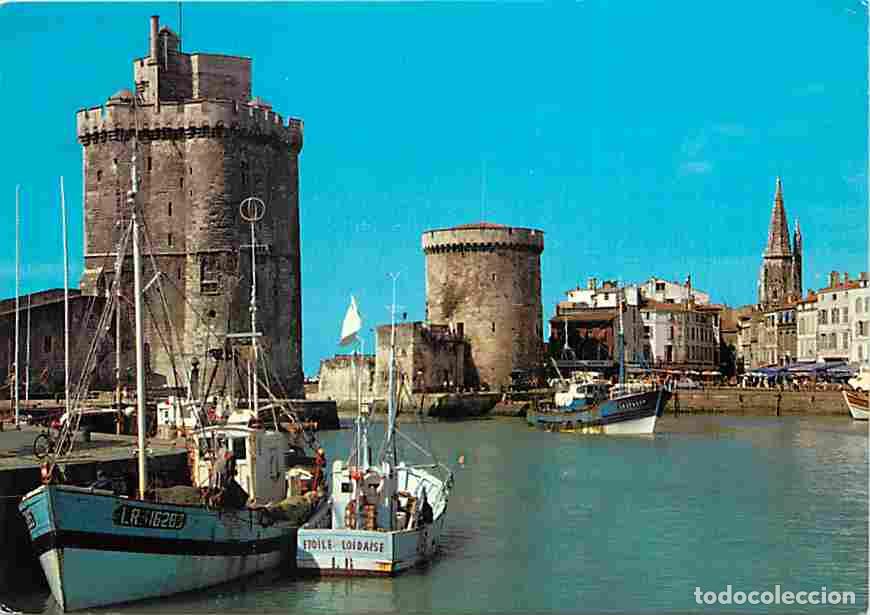 Postales: Francia - 17 - La Rochelle - Bateaux de p&egrave;che devant les tours - Bateaux - CPM - Voir Scans Recto-Ve