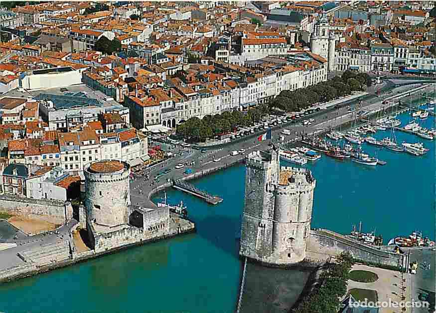 Postales: Francia - 17 - La Rochelle - Tour Saint Nicolas - Tour de la Cha&icirc;ne et cours des Dames - Vue a&eacute;rienn
