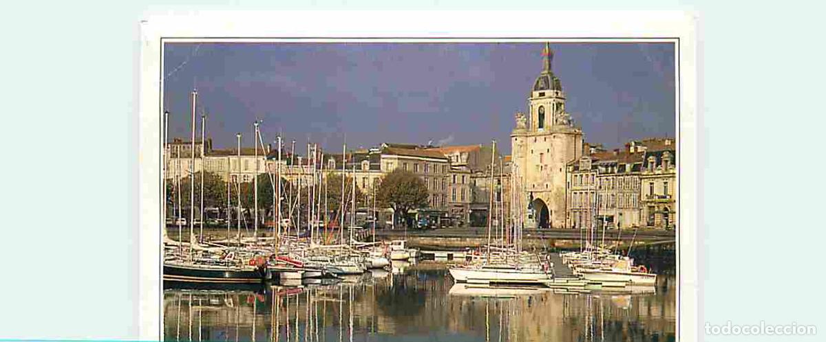 Postales: Francia - 17 - La Rochelle - Le port et la tour de la Grosse Horloge - Bateaux - Etat pli visible -