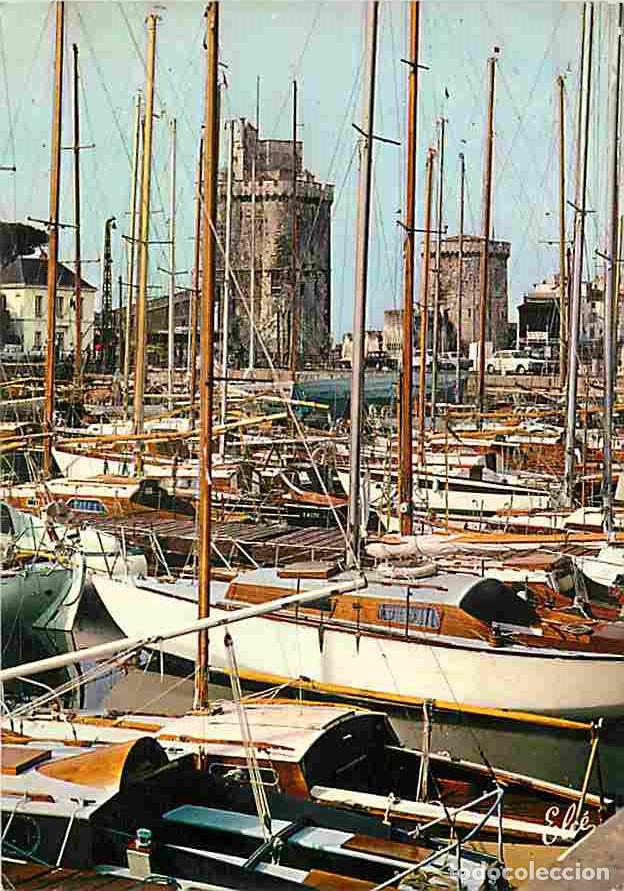 Postales: Francia - 17 - La Rochelle - Le Bassin des Yachts et les deux Tours &agrave; l'entr&eacute;e du Port - Bateaux - C