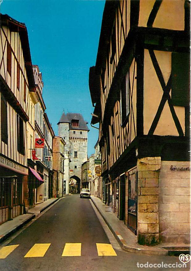 Postales: Francia - 17 - Saint Jean d'Ang&eacute;ly - Tour de l'Horloge - Monument Historique - Beffroi &eacute;difi&eacute; en 140